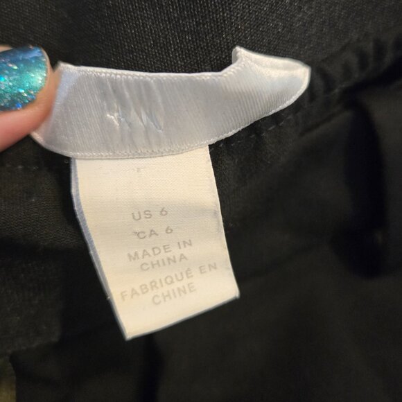 H&M - Size 6 - Ponte Pants with Pockets - EUC - Picture 2 of 5